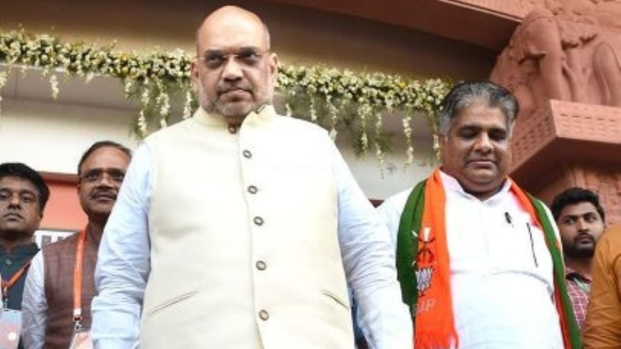 मंत्री भूपेंद्र यादव के 3 खास अफसर हटाए गए,कांग्रेस ने पूछा- 'क्या गोरखधंधा चल रहा था'